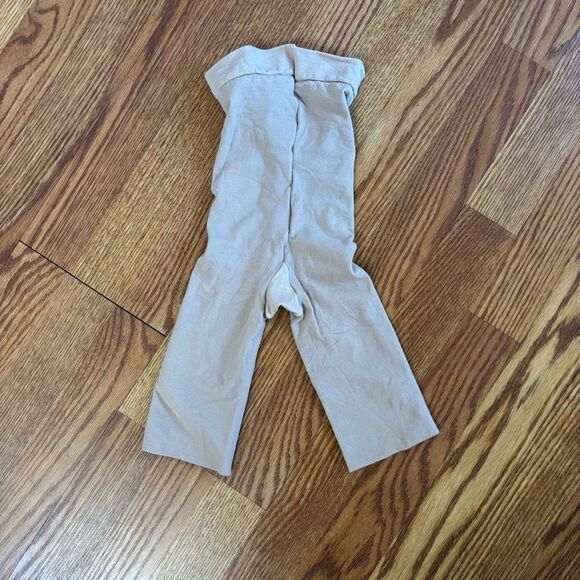 Assets Red Hot Label by Spanx High Waist Shorts Mid-Thigh Shaper Size 2 - Picture 3 of 5